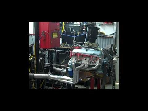 455 Pontiac engine With Edelbrock Performer heads on Dyno