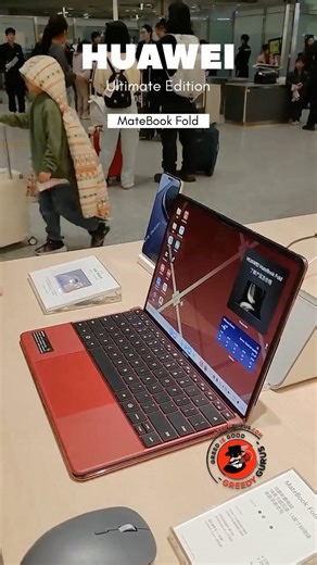 This Laptop FOLDS 😳 | Huawei MateBook Fold Is INSANE #HuaweiMateBookFold #FoldableLaptop