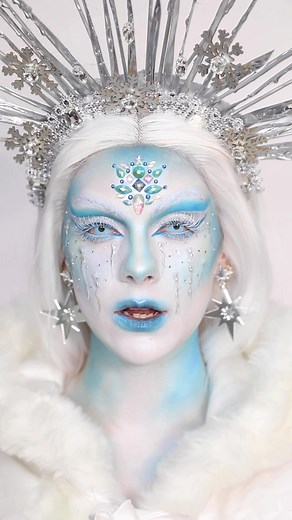 Snow Queen Makeup Tutorial 🌨️❄️ #ChristmasMakeup