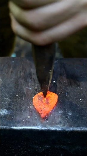 Forging a Leaf Keychain from Metal