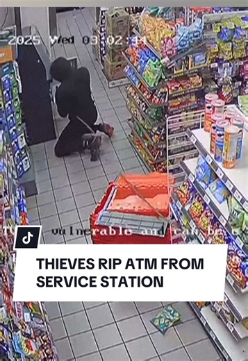 Thieves Steal ATM in Texas Heist Caught on CCTV
