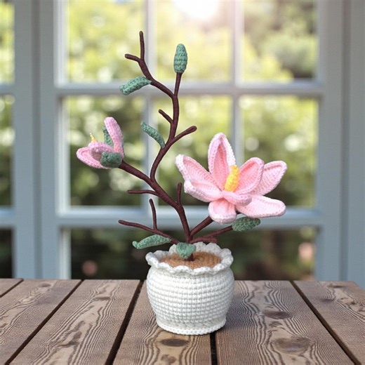 Magnolia Flower Crochet Pattern PDF, Realistic Crochet Plant in Pot, Botanical Home Decor - Etsy