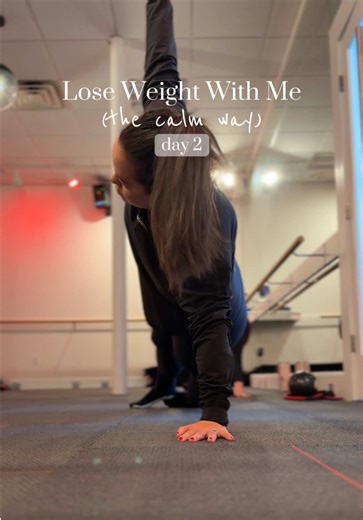 Day 2 💪 Lose Weight With Me (the calm way) series - today I did a pure barre classic class and hit 11k steps 🔥 I was dragging in the morning but after doing everything I felt much better 🫶 #day2 #purebarre #pilates #weightloss #series