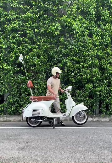 Rediscover the Joy of Riding with Vintage Vespa Scooters
