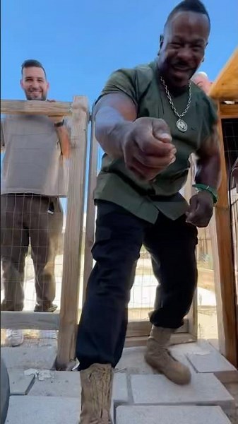 Nobody bites the chef! #cooking #chefrush #food #mexico #share #cooking #subscribe