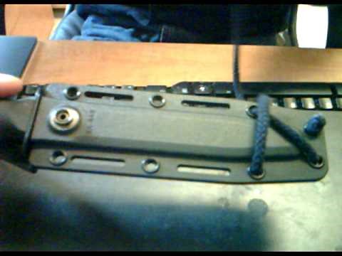 Two methods for carrying knives horizontally