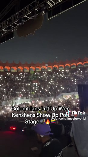 Konshens Music: High-Energy Performance in Colombia! 🎶💃