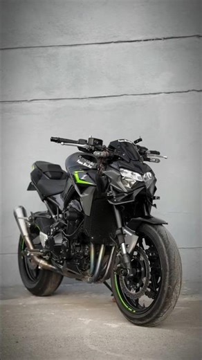 𝘾𝙤𝙢𝙢𝙚𝙣𝙩 𝙮𝙤𝙪 𝙙𝙧𝙚𝙖𝙢 𝙗𝙞𝙠𝙚🫶🏻✨ #kawasaki #ninja #z900 #viralshort #youtubeshorts