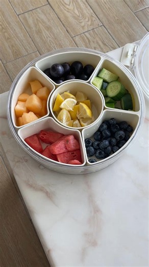 1.6K views | Pack your snack box and head out for an outdoor adventure!  #keepow #mykeepow #snackbox #outdoorfun #foodcontainer #FoodPlatter SHOP NOW: https://mykeepow.com/products/keepow-multi-purpose-food-platter-divided-serving-tray-with-lid-and-handle | Keepow_USA | Facebook