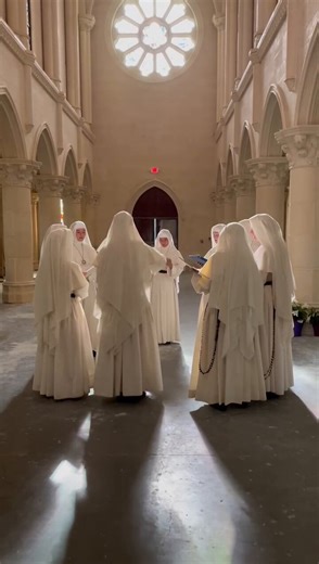 SHOCK: In a degenerate world of blasphemy and pride flags…Traditional Catholic Nuns unleash angelic fire…the Easter Sequence “Victimae Paschali Laudes”.This is what real faith and beauty sound like.