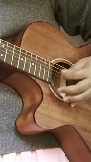 Intro of broken vessels an amazing song by ‪@hillsongworship‬