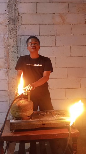 929K views · 21K reactions | Tabung gas meledak,hoax拾 #komporgas #tutorialgas #fypfacebook #viralfacebook #mangamin | Amin Somantri | Facebook