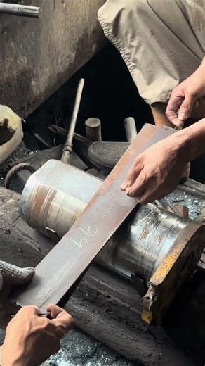 Traditional marking using rope and clay