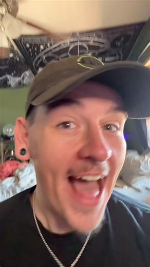 Yall never seen a white boy move like this.🙏 #viral #funny #itsrealdill #relatable