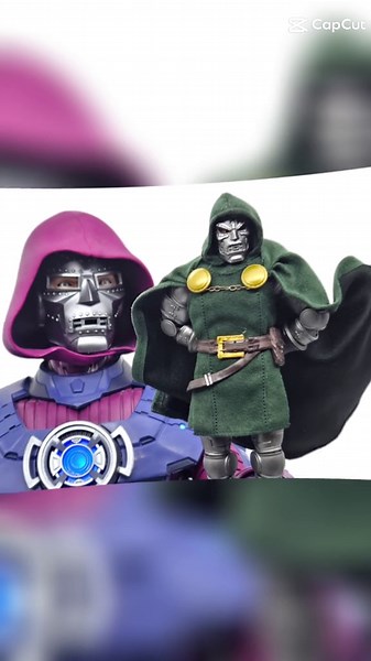 Bow to Doom: Mezco’s Dr. Doom Unleashed – Full Figure Review