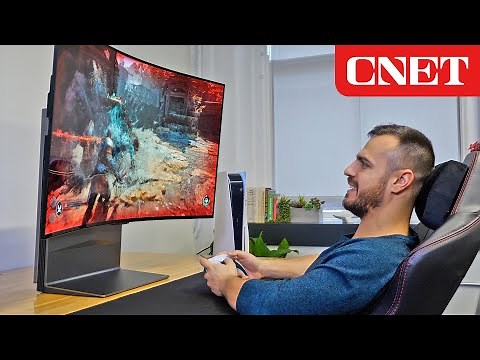 LG OLED Flex Hands-On: This Screen Bends on Demand (But It's Expensive!)