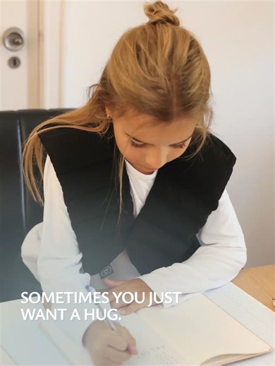 Some days you don’t need answers. You just need a hug 🤍 Gentle pressure and soft scent can help your nervous system feel safe again. A quiet kind of comfort you can wear, wherever you go. Discover wearable calm for every day 🌿 #calming #deepressure #axietyrelief #stressrelief #neurodivers #nervoussystemsupport