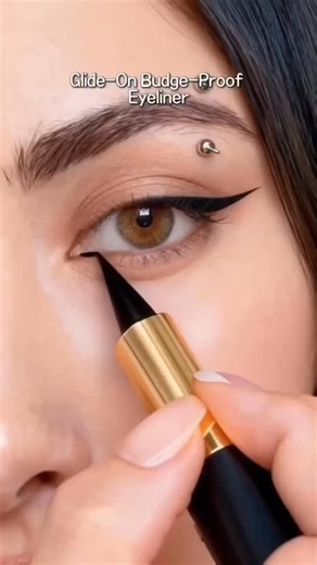 Easy Hair Tutorials 💇 on Instagram: "LINK IN BIO 📍☝️ Stay bold all day — waterproof, smudge-proof & fiercely pigmented 👁️💧 ✨ 50% off offer valid only today 🔥 🌍Free shipping worldwide ⏳Limited time offer 🏷 Mega Sale 🛒Order link in bio ☝️ Blisstru.shop"