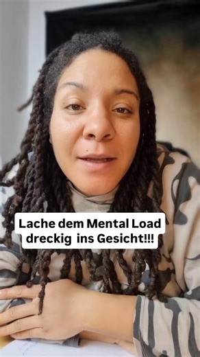 Pia Porter | Natürlich Mama sein on Instagram: "Wer unterstützt DICH im Alltag??? Mental Load muss geteilt werden. Darüber müssen wir nicht diskutieren. Aber erstmal: Folge mir direkt, für mehr richtige Aufklärung. So jetzt: Auf äußere Umstände haben wir nicht immer sofort Einfluss. Auf unser inneres System schon. Dauerstress verändert die Biologie deines Körpers. Kommentiere ZELLE und ich hole dich in meinen kostenlosen Info-Kurs genau zu diesem Thema. Er hält dein Nervensystem im Alarmmodus un