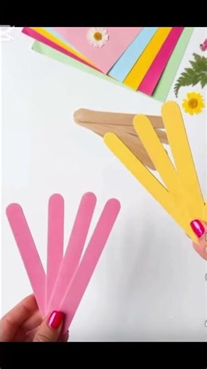 Play&Learn: Handprint Flower Craft 🌸🖐️
