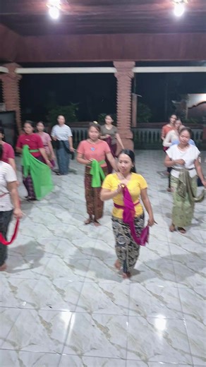 Ni Made Sariati (@nimadesariati)’s videos with suara asli - Ni Made Sariati