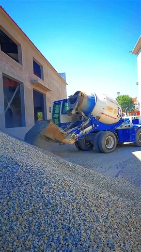 Concrete mixer truck, self-loading, water storage system#forklift #loader #construction