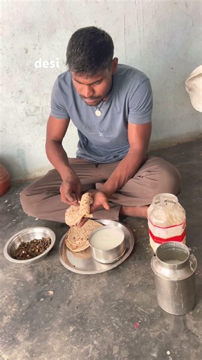 देसी खाना 🍕 #बॉलीवुडसंग्स #army #bollywoodsongs