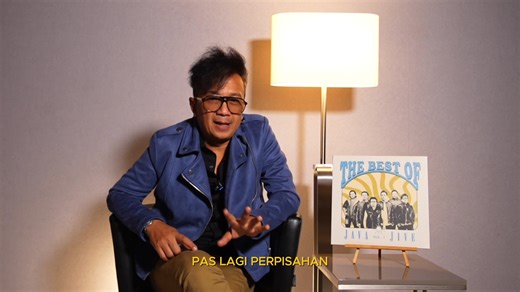 Musica Klasik on Instagram: "#Nostalgia : Happy 32nd Anniversary Java Jive  Cerita tentang perjalanan terbentuknya Java Jive @javajivebandofficial saat ini, dari @noeyjavajive Terima kasih untuk karya-karya yang timeless dan selalu melekat di hati ❤️ @fatursinger @dany_gumilar @capung_javajive @noeyjavajive @tonny7271 @edwinsaleh  @sbc.jagonyalawas @alfronzoz #JavaJive #JavaJive32Tahun #Nostalgia #MusicaKlasik #MusicaStudios"