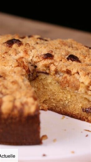 À mi-chemin entre le cake et le crumble, découvrez le crumbcake aux figues 😍 La fiche recette par ici ➡️ https://l.cuisineactuelle.fr/ol | Cuisine Actuelle