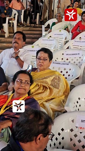 170K views · 472 reactions | ഒരുപാട് നേരത്തെ മകന് മികച്ച നടനുള്ള അവാർഡ് കിട്ടുന്നത് കാണാൻ എത്തിയ അമ്മ #awardceremony2025 #viralfbreelsfypシ゚ #viralfbreelsfyp #keralastateaward #stephendevassy | Capture Media Broadcasting | Facebook