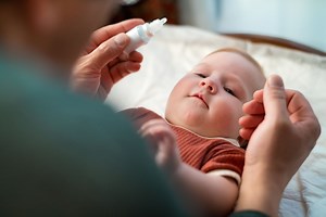 How to Give Nasal Saline Drops to Babies and Kids