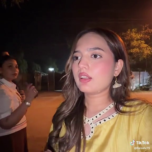 fatima faisal and sistrolygu official | super model fatima