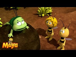 The Frogs Want to Eat Bees! - Maya the Bee🐝🍯🐝