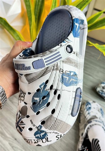 Highly Recommended Clog Shoes, Slippers, and Sandals