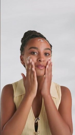 How to Apply SPF & Sunscreen on Your Face | Anthelios UVMune