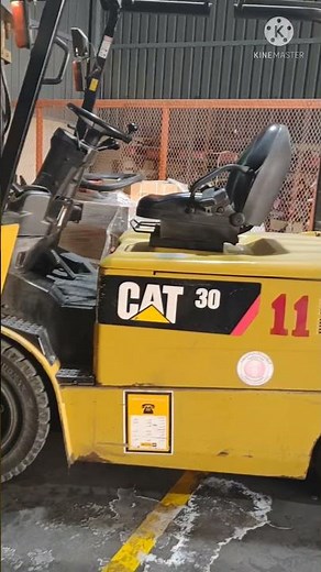 How to start Caterpillar Forklift#Shorts