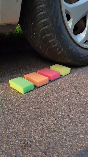 Crushing crunchy Sponge