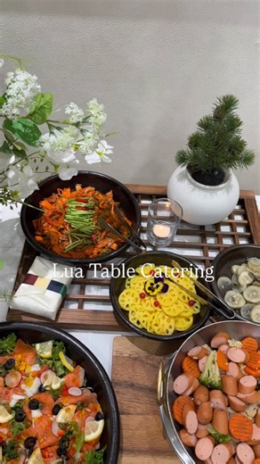 양휘경 on Instagram: "lua table catering 🍽️"