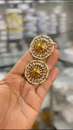 Atulaya_by_Payal on Instagram: "KUNDAN COLLECTION MIX METAL CENTRE STUD TYPE EARRING WITH KUNDAN STONES PRICE *99*only #viralreels #india #viral #JewelleryShopOnline #AffordableLuxury"
