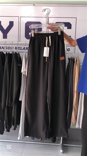 Loose Pants for Summer: Comfortable & Stylish