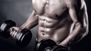 Exercices Haltères : les 8 meilleurs exercices à faire avec des haltères