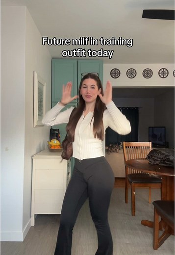 Explore Club Penguin: Rooms, Videos, and Fun