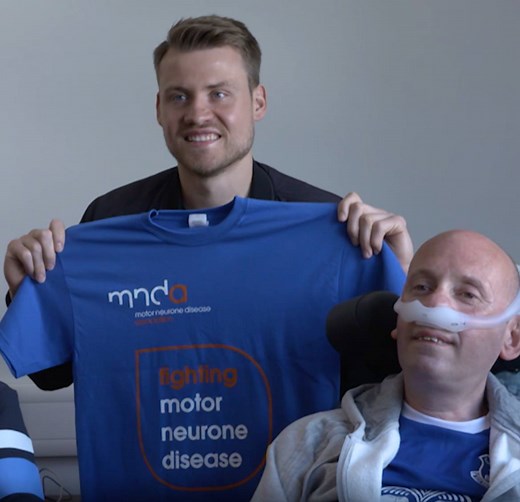 Simon Mignolet recently visited Aintree Hospital & the Walton Centre in support of the MND Association. Read more: lfc.tv/AGb2 | Liverpool FC