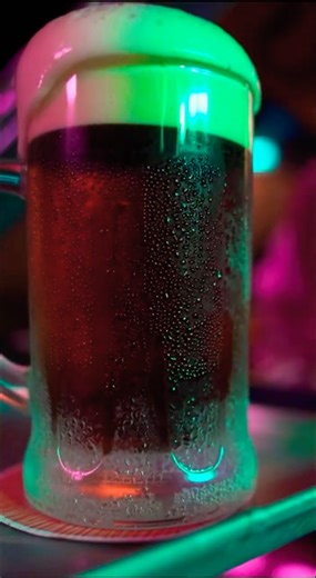 80’s Cat in Drive-Thru | Frosty Root Beer. Come Here