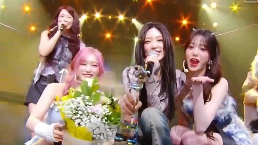 IVE新曲二连冠！250124打歌舞台合集+IVE一位受赏