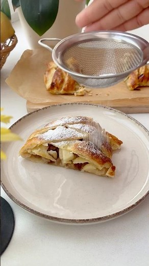 Homemade Apple Strudel with Puff Pastry #easyrecipe #recipe #applestrudel #baking #ytshorts #shorts