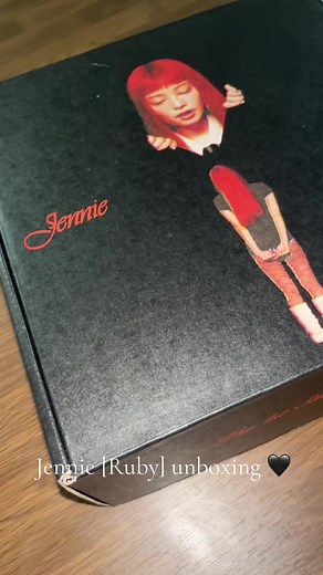 Jennie(Ruby) pre order unboxing ❤️ this was insane omg I loved it @JENNIE #jennie #ruby #jennieruby #jennierubyjane