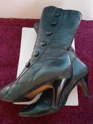 1980s 1990s SOFT LEATHER Boots Victorian Style UK 8 - Etsy Canada