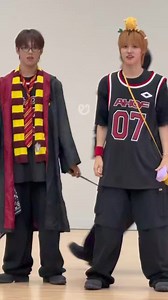 57K views · 3.3K reactions | jewelz dancing to bass down low © uo5u0 on X #JL #제이엘 #아홉_제이엘 #PARKJUWON #박주원 #AHOF #아홉 | AHOF SteJay | Facebook