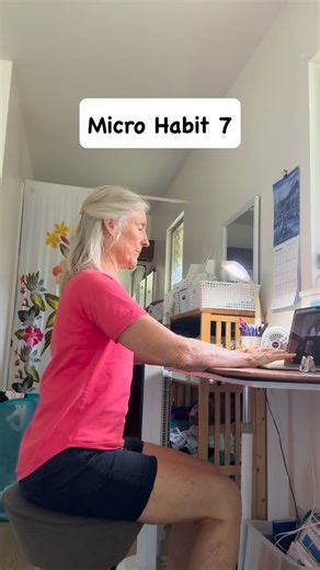 💻🧠 If your computer could talk, it would say: “Please sit up tall and tuck your chin.” Hours at the screen can quietly turn our posture into a question mark—but one tiny move can make a big difference. 🧠 Science-backed benefits: The McKenzie chin tuck (gently drawing your chin straight back, not down) activates deep neck flexor muscles that support head and spinal alignment. Research shows this exercise can reduce neck pain, improve posture, decrease tension headaches, and lower strain on the